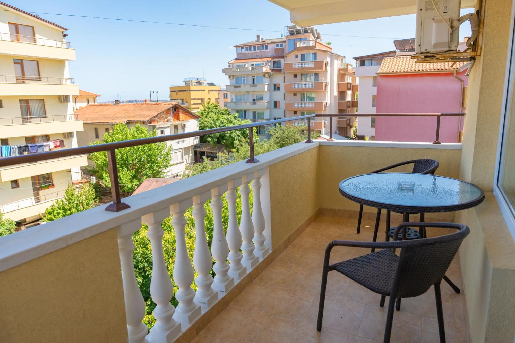 Zlatna Ribka Černomorec Exterior foto